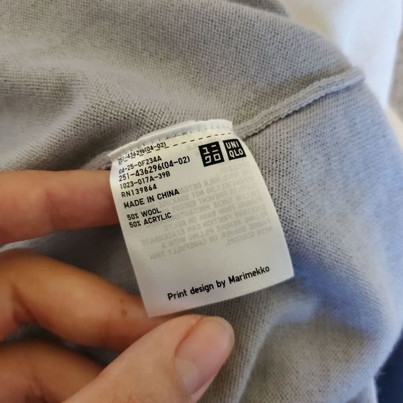 Uniqlo x marimekko wave abstract graphic wool long sleeves high neck Sweater - Picture 3 of 8